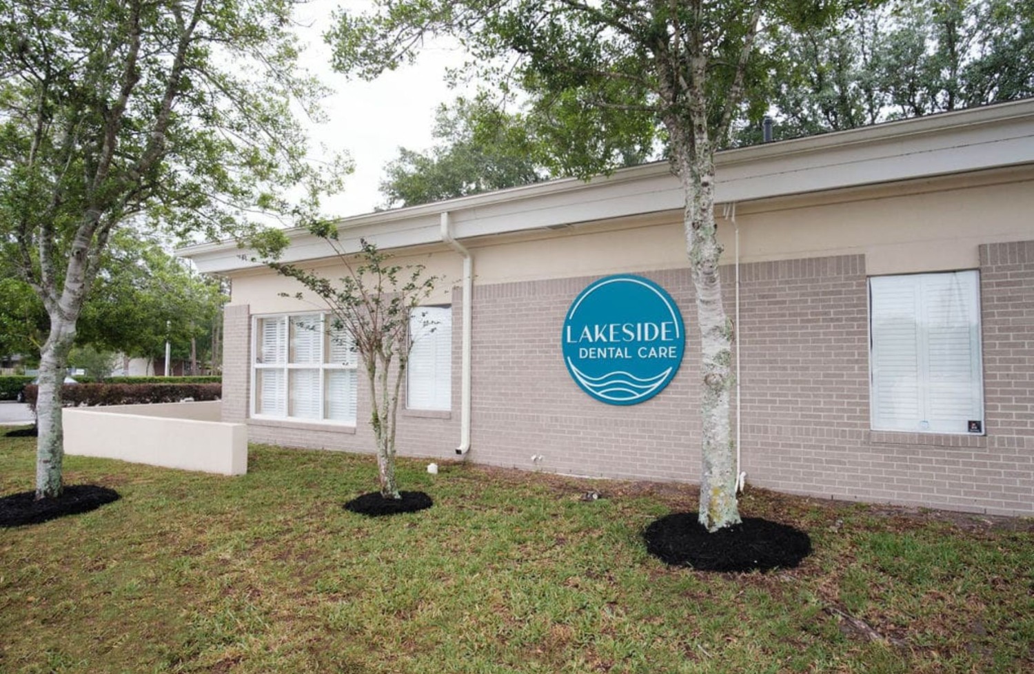 What Are the Benefits of Regular Cleanings with a Dentist in Orange Park